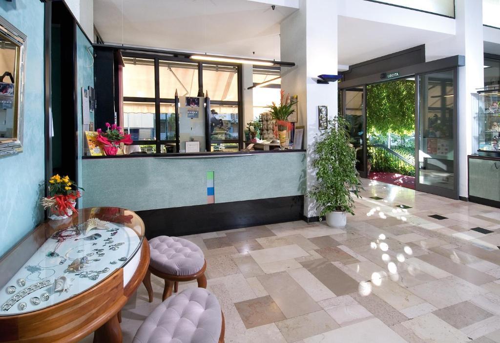 Hotel Acropolis Κατόλικα Εξωτερικό φωτογραφία